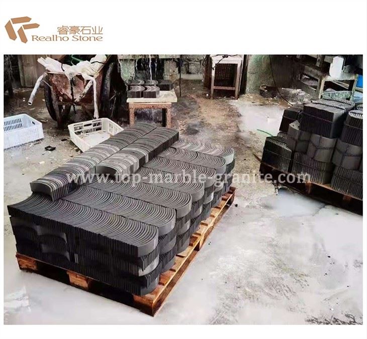 Dark color tile plate